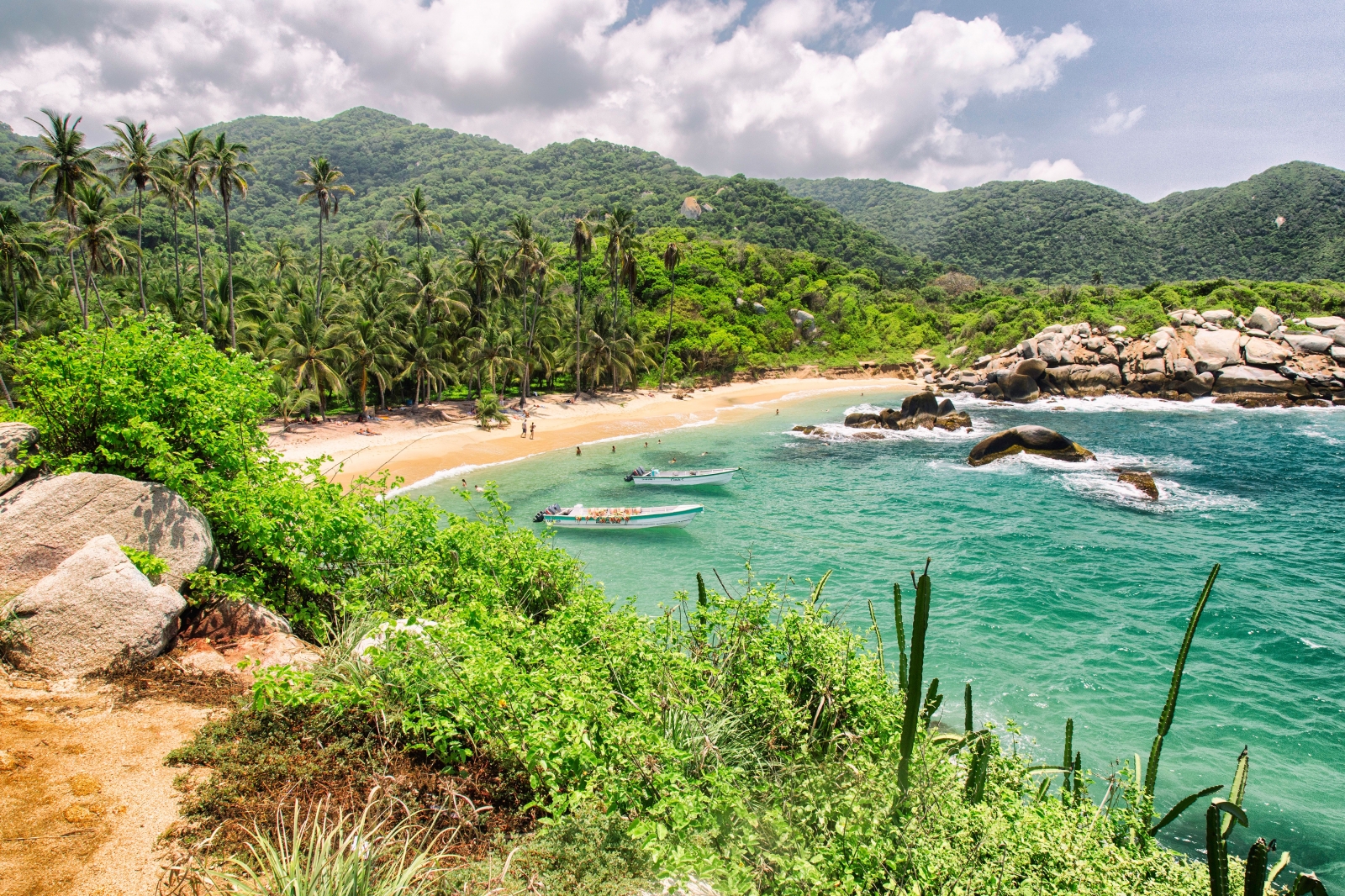 Bogotá|*|Cartagena|*|Medellín|*|Eje Cafetero|*|Tayrona Ulusal Parkı|*|San Agustín|*|Amazon Yağmur Ormanları|*|Cali|*|Villa de Leyva|*|Tatacoa Çölü|*|Su Altı Dünyası