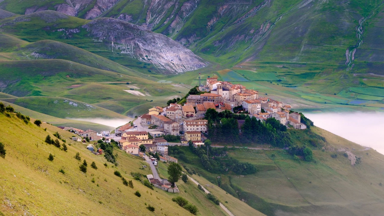 Amalfi Kıyıları |*|Roma|*|Floransa|*|Venedik|*|Milano|*|Kuzey İtalya |*|Toskana|*|Como Gölü|*|Piedmont|*|Dolomitler |*|Umbria|*|Sicilya|*|Puglia|*|Sardinya |*|Forte dei Marmi 