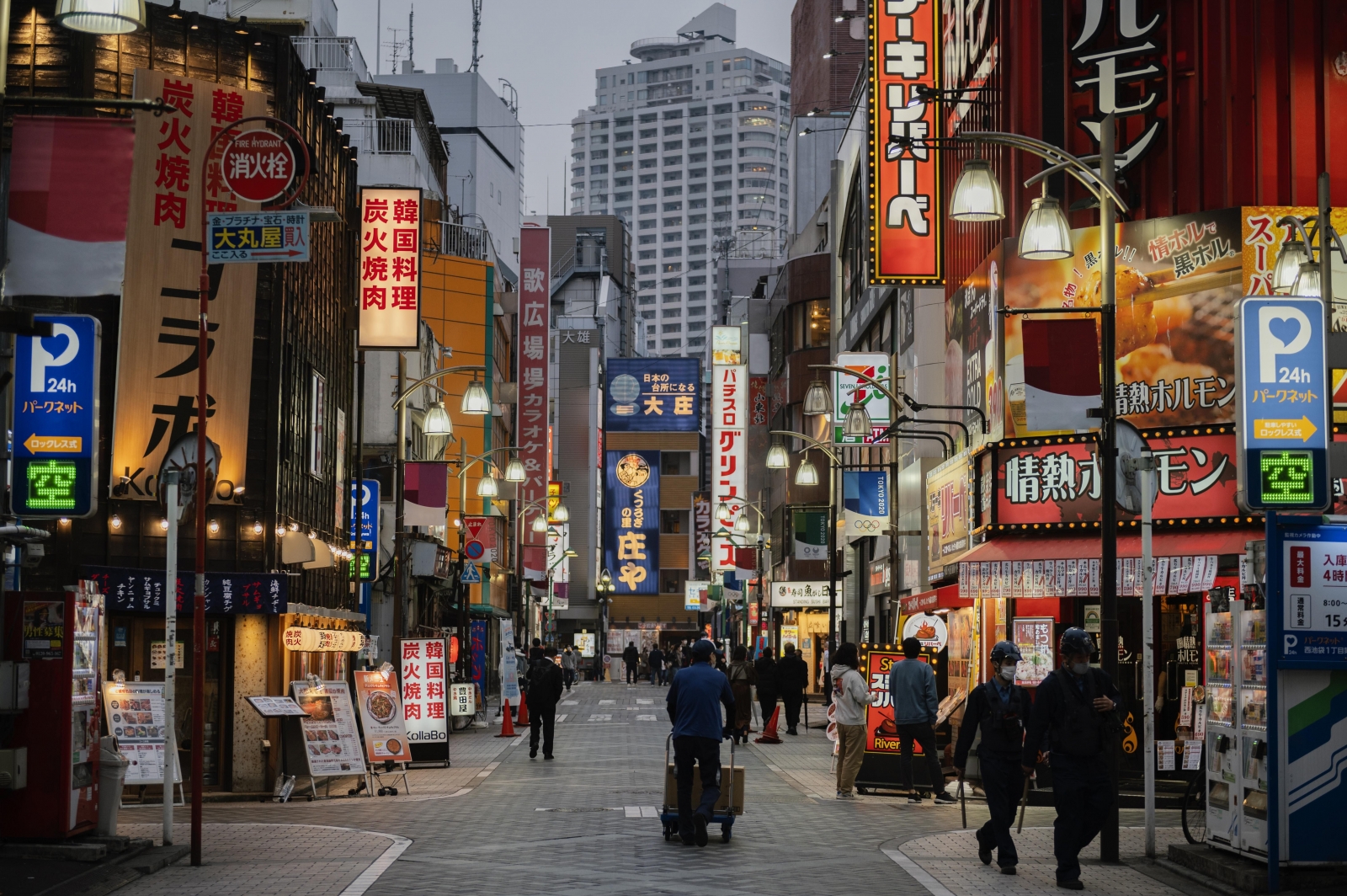 Tokyo|*|Kyoto|*|Osaka|*|Hiroshima ve Miyajima |*|Nara|*|Hakone ve Fuji Dağı|*|Kanazawa|*|Takayama|*|Kobe|*|Okinawa|*|Sapporo|*|Hokkaido
