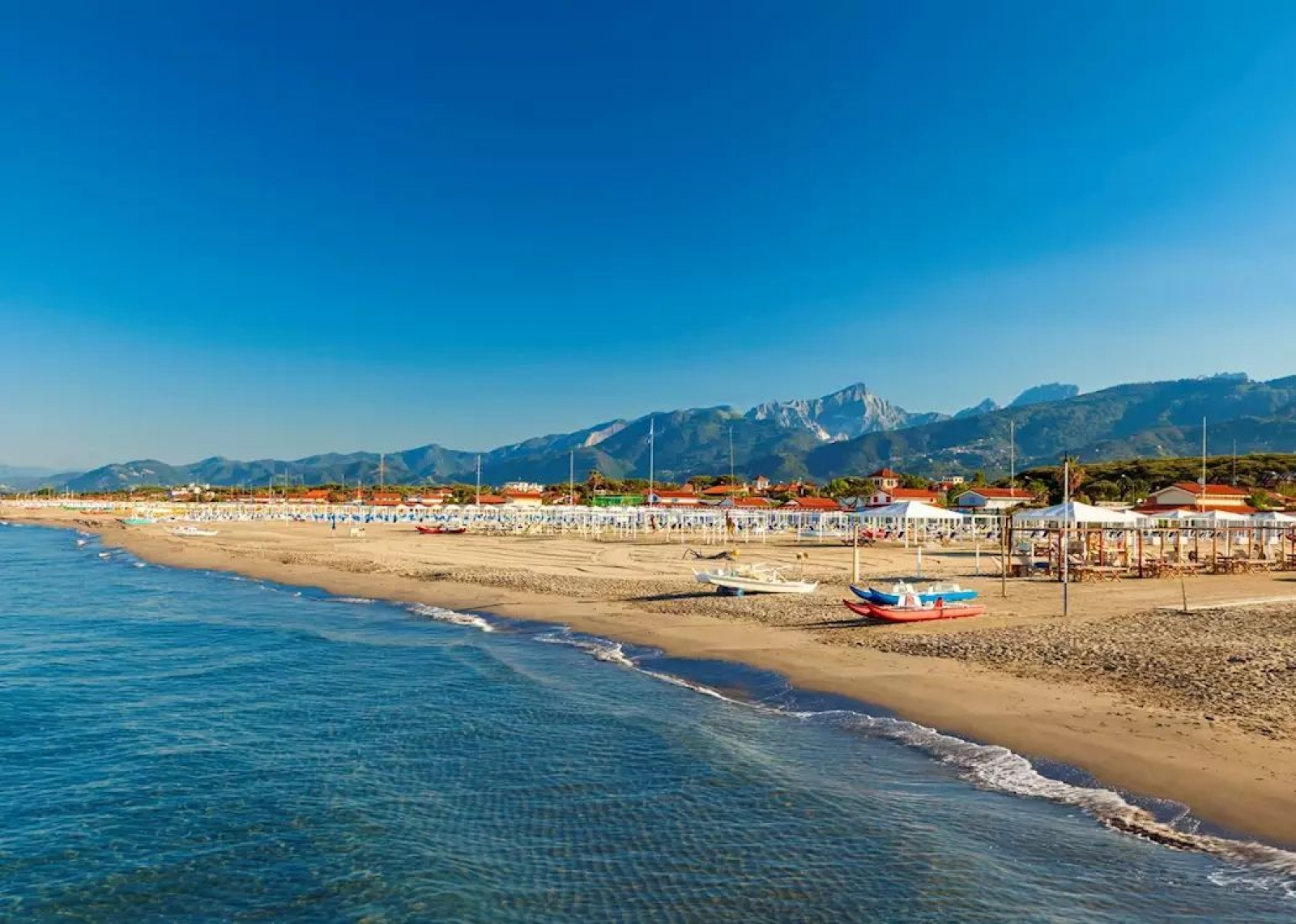  Nostalji ve Lüks Yaşamın Buluştuğu Forte Dei Marmi