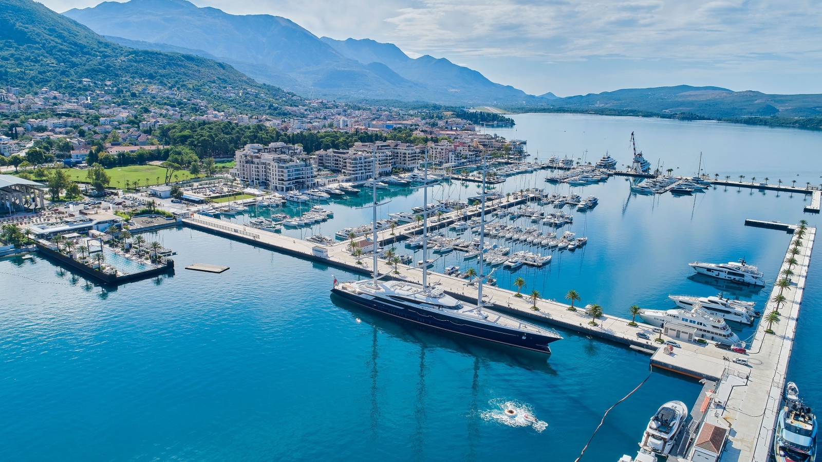 Kotor|*|Budva|*|Porto Montenegro|*|Herzeg Novi|*|Durmitor Milli Parkı|*|Skadar Gölü